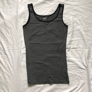Duluth Trading Co Tank Top